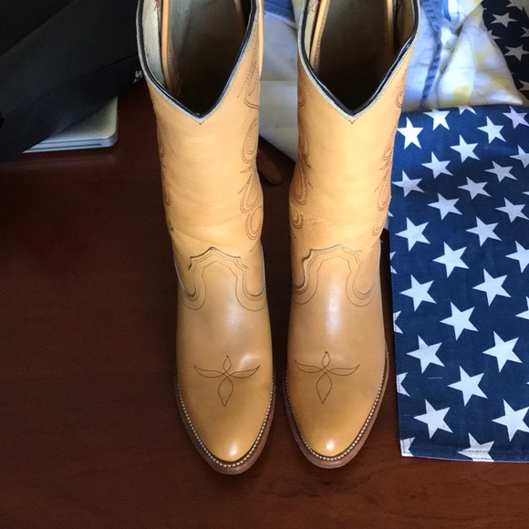 Vintage Frye Boots - Picture 5 of 5